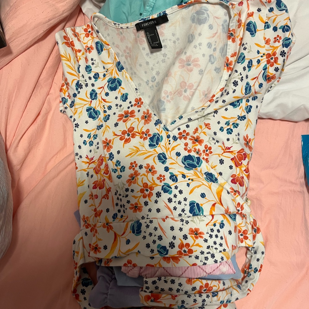 Forever 21 top